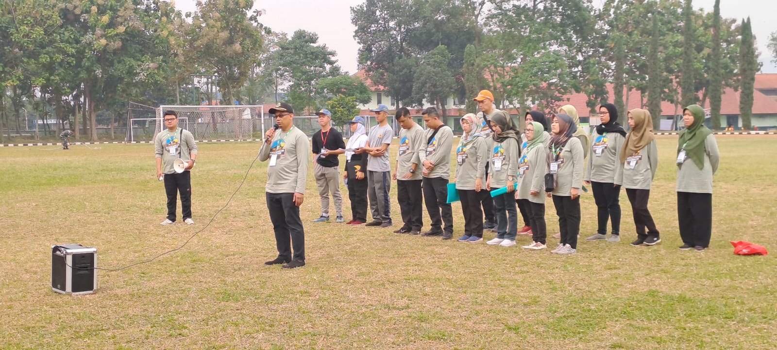 Kepala SMK Profita Bandung Dede Hasanudin, S.Pd., M.M.Pd., Saat Memberikan Arahan Kepada Siswa/I