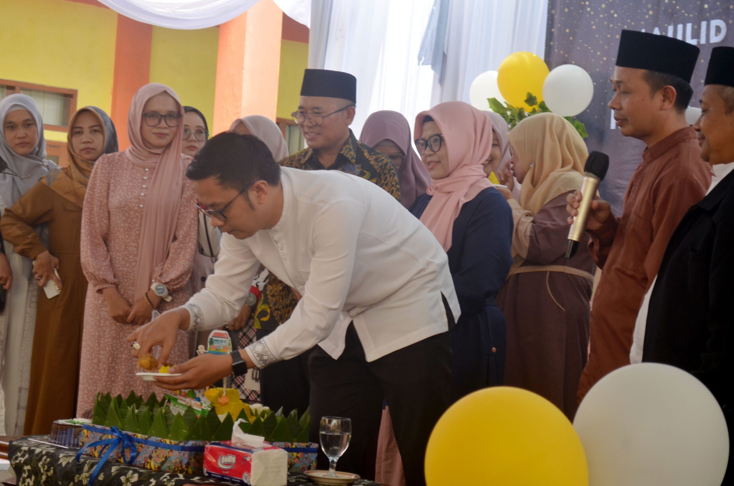 Kepala SMK Kesehatan Bhakti Kencana CImahi Shofa Krisna M, S.Kep., MM.,
