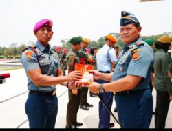 Komitmen Reward and Punishment: Panglima TNI Berikan Penghargaan kepada Prajurit Berprestasi