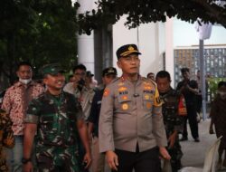 Kapolres Bogor Laksanakan Patroli Keamanan Gereja di Malam Misa Natal Dalam Operasi Lilin Lodaya 2023