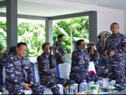 Jelang HUT Kowal, Danlantamal VI Hadiri Giat Lomba Menembak dan Renang Estafet