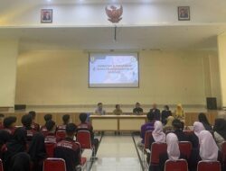 Kepala SMKN 3 Bandung Drs. Agung Indaryatno, M.Pd., Membuka Kegiatan UKK SMKN 3 Bandung