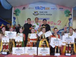 SMK ICB Cinta Niaga Bandung Menggelar Pasanggiri Tari Jaipong yang di Ikuti Puluhan Peserta Dari Berbagai Daerah