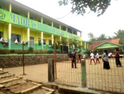 Madrasah Ibtidaiyah Negeri 1 Cibatu Garut Meluluskan 46 Siswa/i Dengan Menggunakan Sistem Computer based Test (CBT)