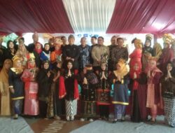 Kurikulum PMM Diterapkan di SMPN 50 Bandung Melalui Expo Seni budaya Indonesia. Rombongan Pemeran Preman Pensiun Ikut Meramaikan Acara