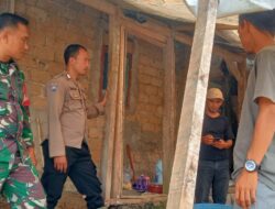 Sinergitas TNI-Polri Desa Cisarua Polsek Nanggung Sambang DNA Cek Lokasi Rumah Warga Yang Sedang di Renovasi