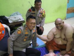 Peduli Kemanusiaan, Kapolres Bogor Beri Bantuan Medis Kepada Penderita Obesitas di Kelurahan Pabuaran Cibinong