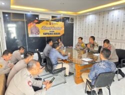 Di Program Jumat Curhat Polres Bogor hari ini Warga Masyarakat Menyampaikan Terkait Jalan Yang Tidak Layak Serta Masalah Keamanan Lingkungan