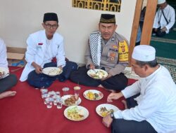 Bhabinkamtibmas Polsek Ciawi Polres Bogor Silaturahmi Jumat Berkah kepada Warga Binaannya