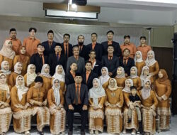 Sederhana Tapi Meriah, SMA PGRI 1 Bandung Gelar Paturay Tineung Siswa Kelas XII