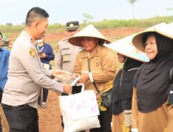 Kapolres Bogor Salurkan Bansos ke Kelompok Tani,Peduli Petani dan Ketahanan Pangan