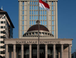 MK Putuskan Menteri dan Wakil Menteri Tak Boleh Merangkap Jabatan Jadi Pimpinan Organisasi Advokat