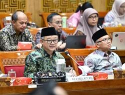 Komisi X DPR Desak Pemerintah Gratiskan Pendidikan di Sekolah Swasta