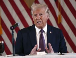 Donald Trump Nyatakan Siap Menjadi Penengah Antara Rusia dan Ukraina