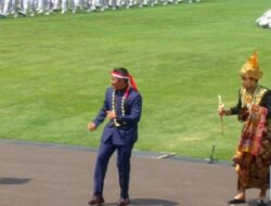 Letkol Teddy Ikut Joget Lagu Tabola Bale di Upacara HUT RI ke-80