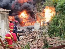 Kebakaran Sumur Minyak Ilegal di Blora Akibat 3 Meninggal, 2 Kritis