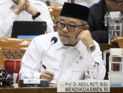 55 Triliun Mengalir ke Pendidikan: Siapa yang Benar-Benar Diuntungkan?