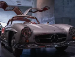 KPK Pakai “Asset Recovery”, Mercedes BJ. Habibie Belum Lunas Dibayar Ridwan Kamil