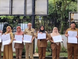 Penyerahan SK Pensiun dan Kenaikan Pangkat di Cadisdik Wil. 7: Simbol Dedikasi, Transisi, dan Harapan Baru dalam Birokrasi Pendidikan