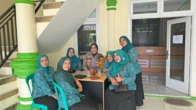 Pelayanan Maksimal dalam Program Jumat Curhat: Kapolsek Dramaga Mendengarkan Keluh Kesah Warga untuk Harkamtibmas