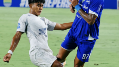 Maung Bandung Mengaum, PSM Tumbang – Persib Kuasai Puncak Liga1!