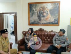 Polsek Megamendung Sambangi Kepala Desa Gadog untuk Perkuat Kamtibmas dan Koordinasi Antar Instansi