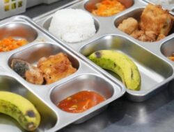 Ratusan Siswa di Jakarta Timur Keracunan, Program Bergizi Gratis Jadi Sorotan Publik, BGN Minta Maaf