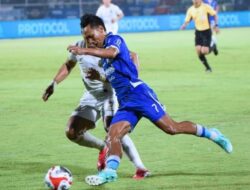 Comeback Gemilang Persib Bandung Taklukkan Bhayangkara FC 4-2 di Lampung