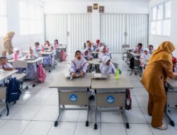 Walikota Bandung Tegaskan: Kursi Sekolah Bukan untuk Diperjualbelikan