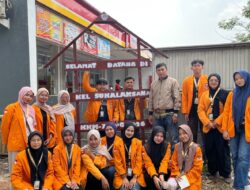 KKM Universitas Primagraha Kelompok 07 Laksanakan Penanaman Pohon dan Pemasangan Denah Petunjuk Jalan di Kelurahan Sukalaksana