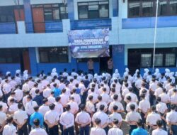 MPLS Hari Kedua SMK Widya Dirgantara Bandung: Dikukuhkan Kesadaran Berlalu Lintas dan Bahaya Narkoba Lewat Penyuluhan TNI-POLRI