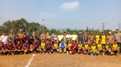 Kapolsek Lakukan Tendangan Pertama, Turnamen Muspika Cup Sepak Bola Meriahkan HUT RI ke-81 Resmi Dimulai