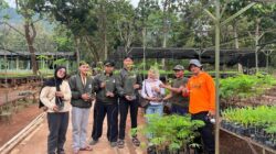 Menyemai Harapan Hijau di Sukalaksana: Kolaborasi KKM Kelompok 7 UPG dan DLHK Provinsi Banten