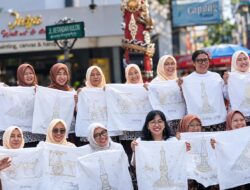 Simfoni 1.001 Pembatik Mengguncang Malioboro, Sri Sultan: Batik Bisa Mati Jika Tak Ada yang Meneruskan